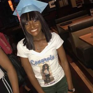 Meet your Posher, Tia